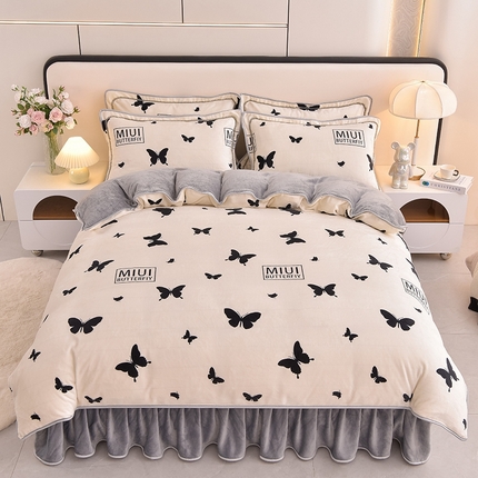 富之航 2024新款8-9斤高克重印花牛奶绒四件套保暖绒套件直播爆款云上时光