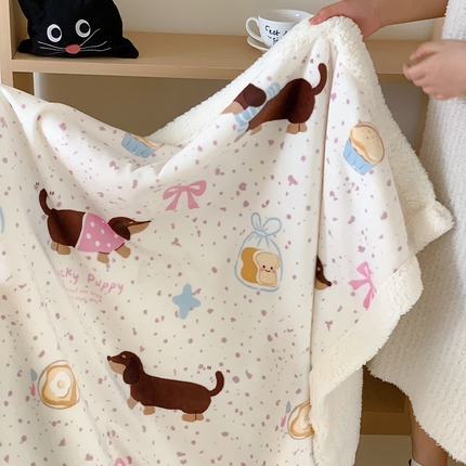 91家纺网 家纺一手货源 找家纺 （总）2024新款INS卡通羊羔绒毛毯盖毯-风格二