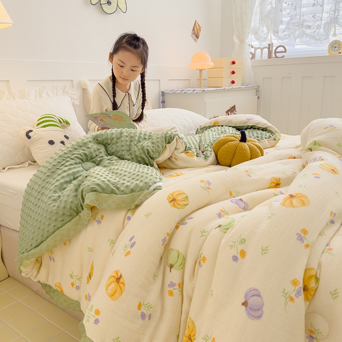 91家纺网 家纺一手货源 找家纺 芯恋家居 2025新款全棉皱皱纱双层纱豆豆被大豆被 七彩南瓜