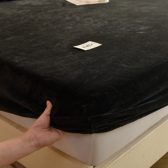 91家纺网 家纺一手货源 找家纺 857 2024新款纯色保暖高克重牛奶绒床笠 床笠-炭黑色