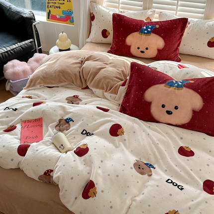 91家纺网 家纺一手货源 找家纺 （总）卡巴伦家纺 2024新款牛奶绒大版印花四件套