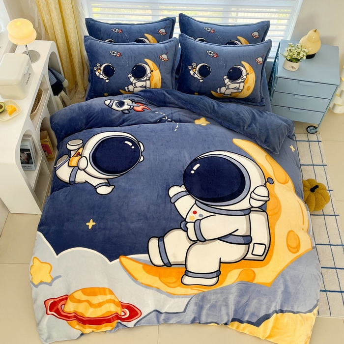 91家纺网 家纺一手货源 找家纺 宝薇 2024新款加厚牛奶绒大版卡通四件套 宇航员绒