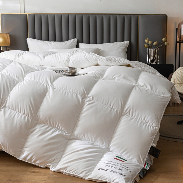 91家纺网 家纺一手货源 找家纺 御眠纺羽绒被壳 2024新款糯棉羽绒被立体静音酒店羽绒被 白色
