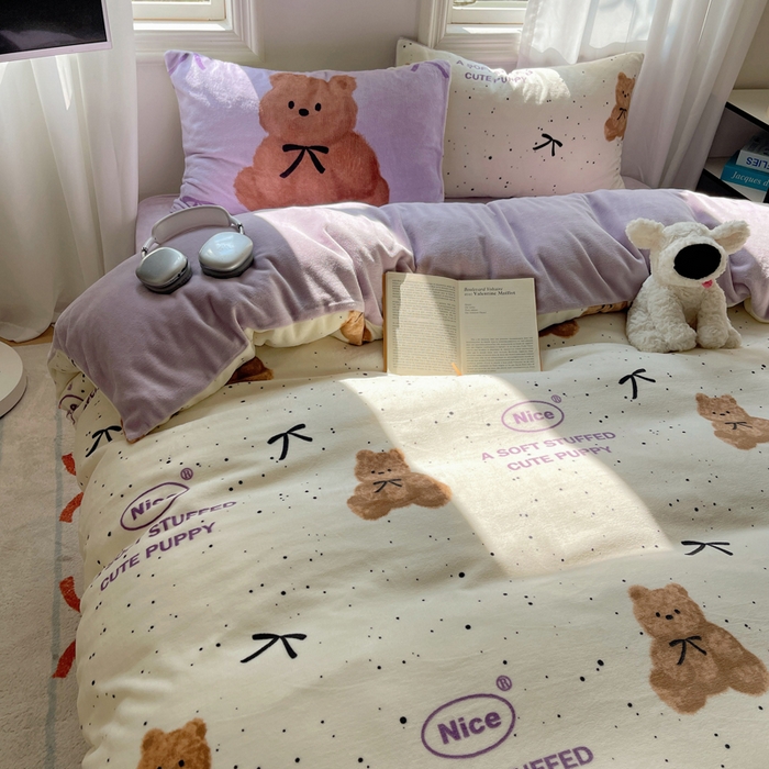 91家纺网 家纺一手货源 找家纺 2024新款INS混搭版卡通牛奶绒四件套 可可小熊