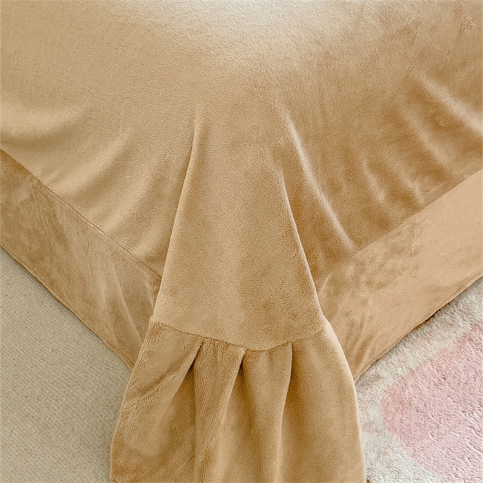 91家纺网 家纺一手货源 找家纺 丝幔家纺 2025新款A类刺绣牛奶绒四件套 花朵-奶咖