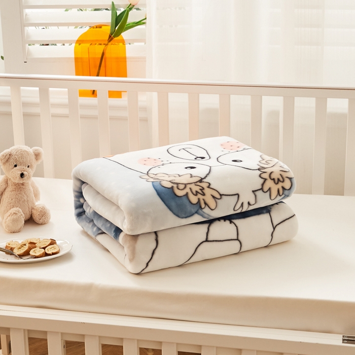 91家纺网 家纺一手货源 找家纺 凯轩毛毛毯毯子网销专供 2024新款舒适亲肤加大加厚儿童云毛毯毯子 围巾熊  浅蓝