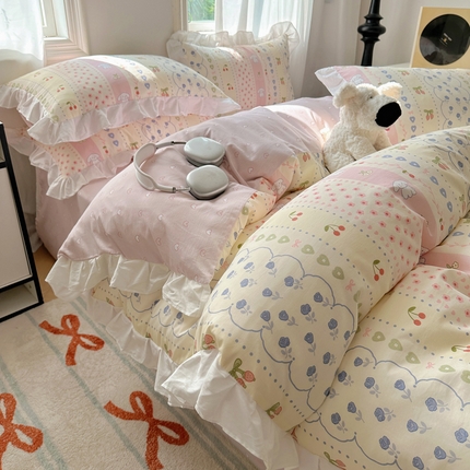 91家纺网 家纺一手货源 找家纺 美乐迪家纺 2024新款全棉韩系花边款小碎花四件套 粉色游乐场