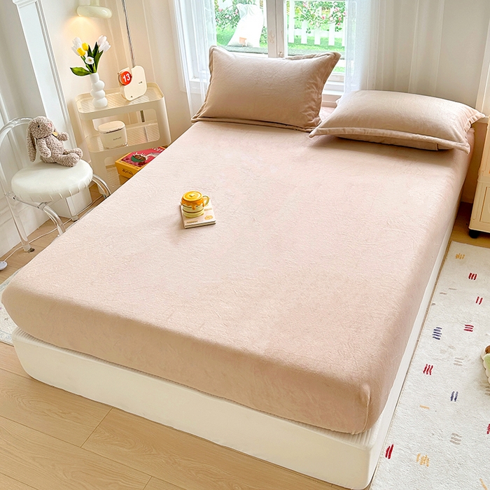 91家纺网 家纺一手货源 找家纺 家贝爱 2024新款加厚保暖牛奶绒床笠 纯色驼