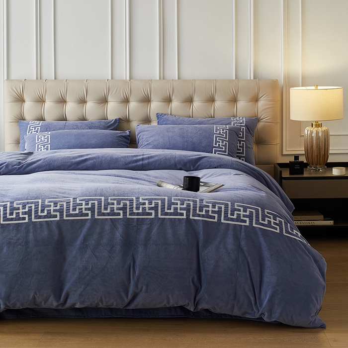 91家纺网 家纺一手货源 找家纺 2024新款锦丝绒美式毛巾绣四件套-巴洛克 巴洛克-雪青