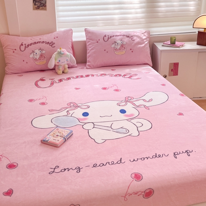 91家纺网 家纺一手货源 找家纺 金爱家 2024新款大阪单品牛奶绒床笠 绒-D樱桃美美大耳狗