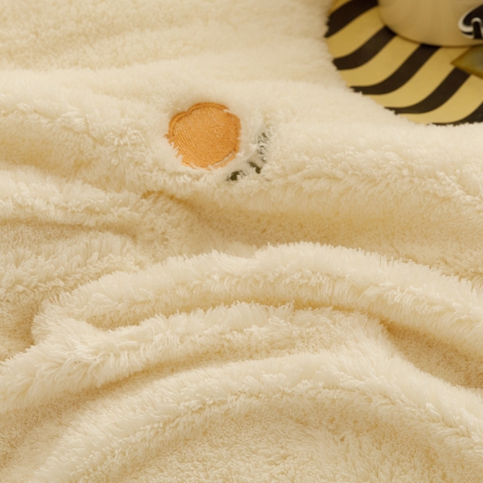 91家纺网 家纺一手货源 找家纺 金奇达家纺 2025秋冬保暖加厚绒类【泰迪绒小刺绣】四件套 温暖郁金香白