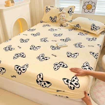 91家纺网 家纺一手货源 找家纺 暮思 2024新款ins小清新少女韩系高克重牛奶绒单品床笠三件套 A版-奶牛蝴蝶结-黄