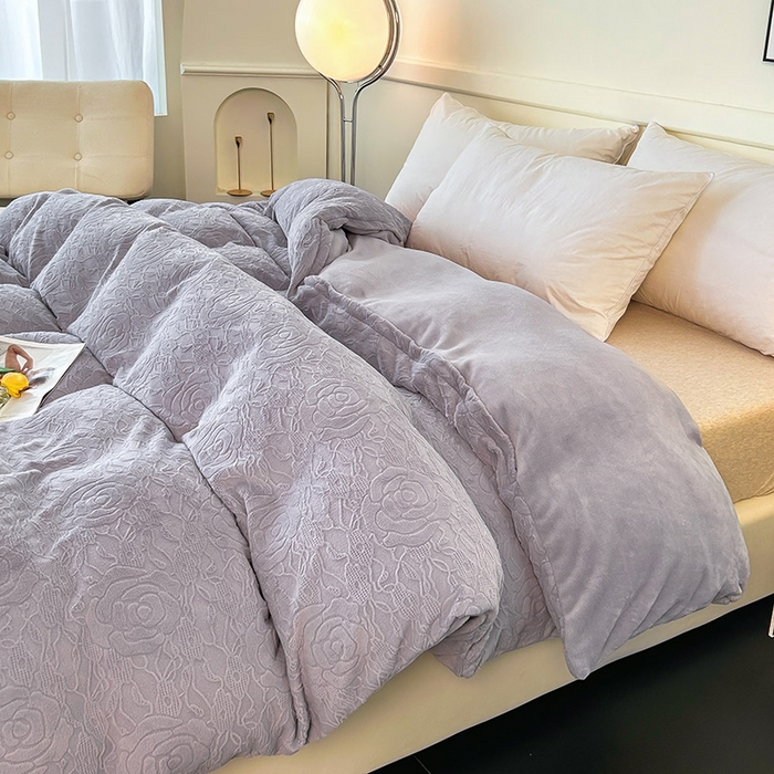 91家纺网 家纺一手货源 找家纺 睡棉坊 2024新款高克重剪花牛奶绒可拆洗冬被被子被芯 玫瑰花