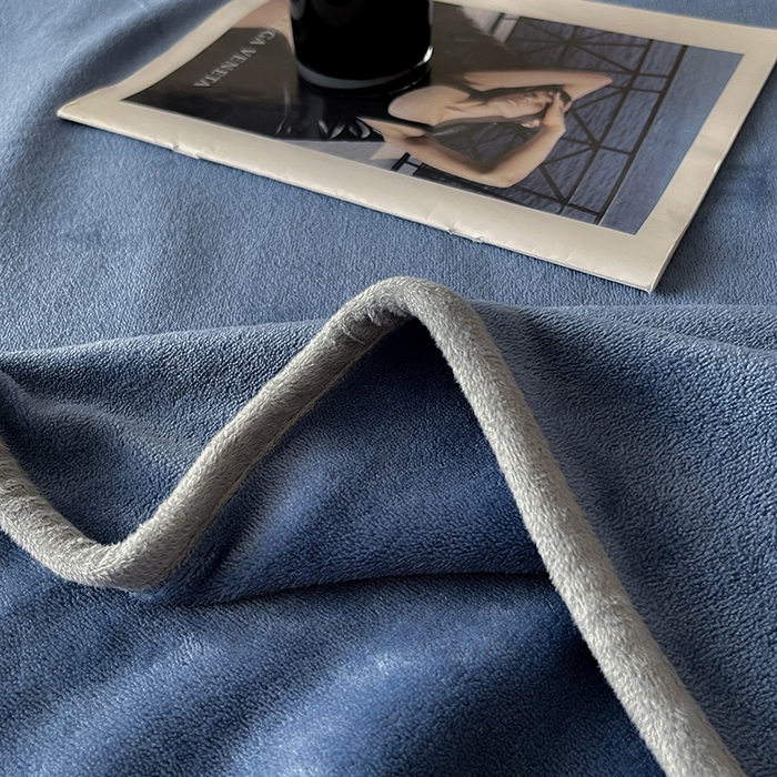 91家纺网 家纺一手货源 找家纺 全季家居 2024新款A类纯色印花高克重加厚保暖包边牛奶绒床单单件 风暴蓝