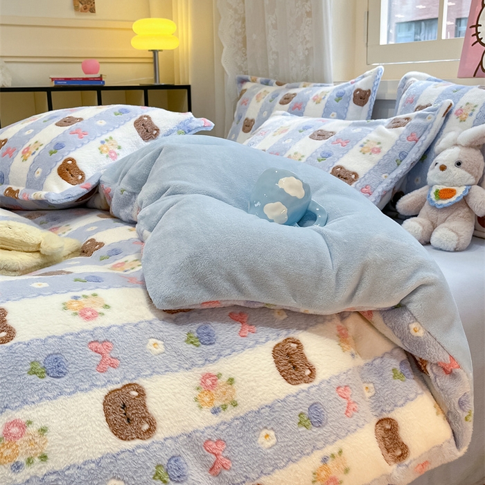 91家纺网 家纺一手货源 找家纺 川悦生活 2024新款雪花绒印花单被套系列-夜景 小熊花园