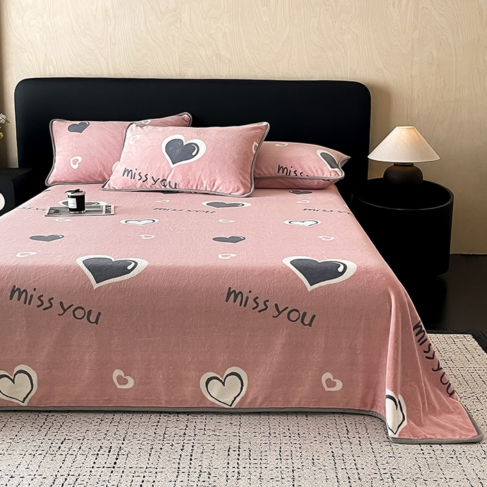 91家纺网 家纺一手货源 找家纺 全季家居 2024新款A类纯色印花高克重加厚保暖包边牛奶绒床单单件 甜心