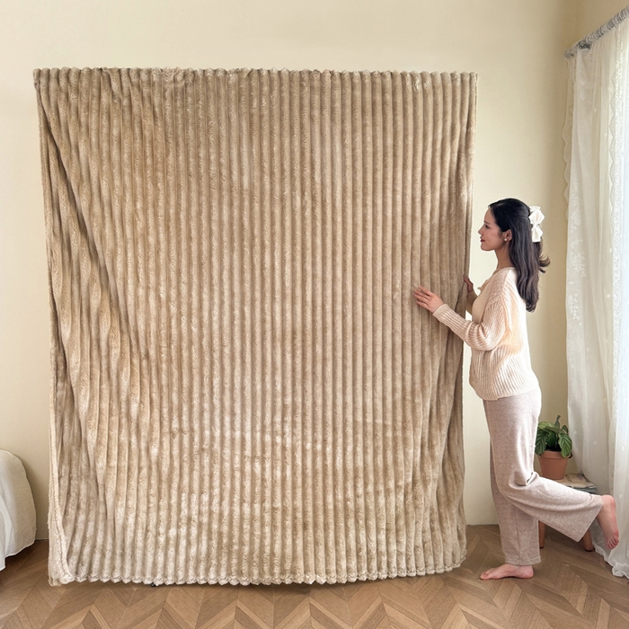 91家纺网 家纺一手货源 找家纺 璐维斯家纺 2025款跨境专供外贸出口电商热销款仿兔毯加厚牛奶绒盖毯 卡其