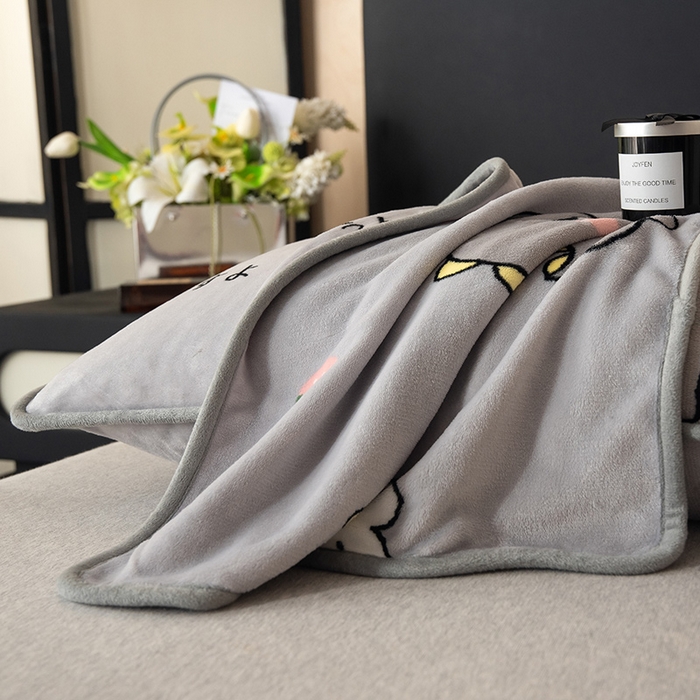 91家纺网 家纺一手货源 找家纺 全季家居 2024新款A类纯色印花高克重加厚保暖包边牛奶绒枕套 快乐恐龙