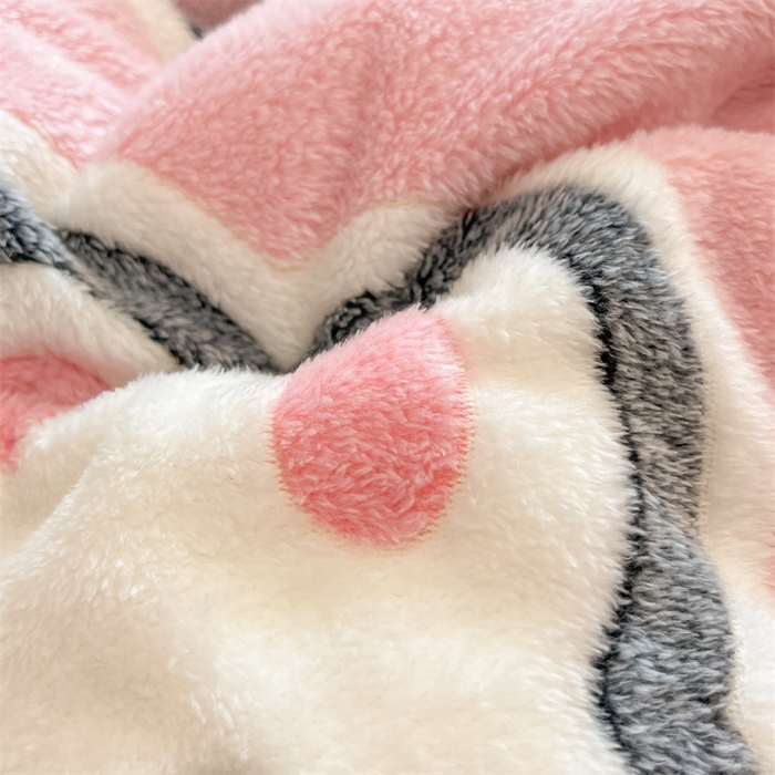 91家纺网 家纺一手货源 找家纺 川悦生活 2024新款雪花绒印花单被套系列-夜景 爱米兔