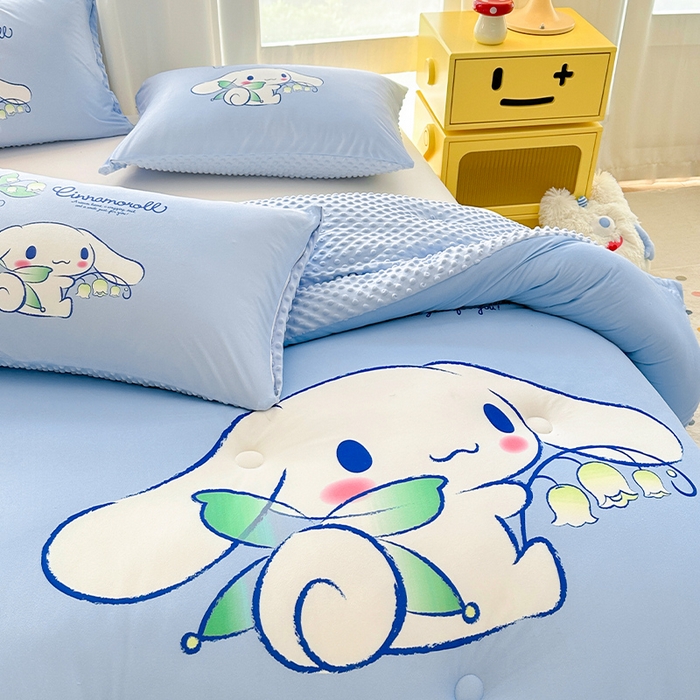 91家纺网 家纺一手货源 找家纺 ds生活馆 2025新款三丽鸥大版印花豆豆被春秋被冬被 蓝色玉桂狗