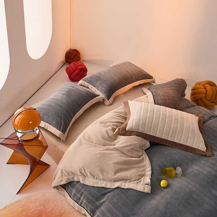 91家纺网 家纺一手货源 找家纺 （总）2024新款牛奶3D绒立体雕花剪花四件套