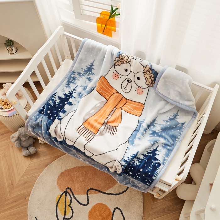 91家纺网 家纺一手货源 找家纺 凯轩毛毛毯毯子网销专供 2024新款舒适亲肤加大加厚儿童云毛毯毯子 围巾熊  浅蓝