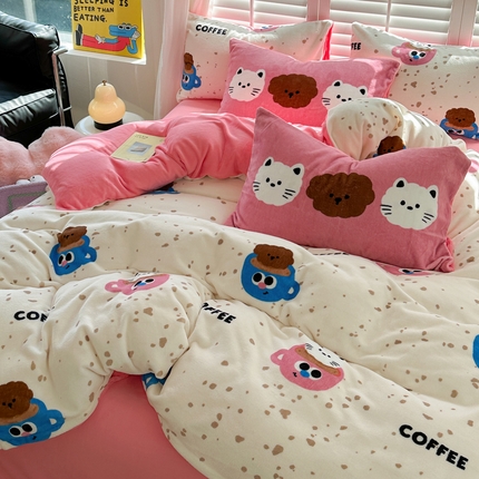 91家纺网 家纺一手货源 找家纺 （总）卡巴伦家纺 2024新款牛奶绒大版印花四件套