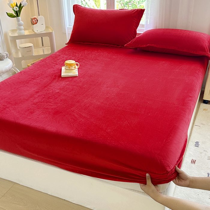 91家纺网 家纺一手货源 找家纺 家贝爱 2024新款加厚保暖牛奶绒床笠 纯色大红