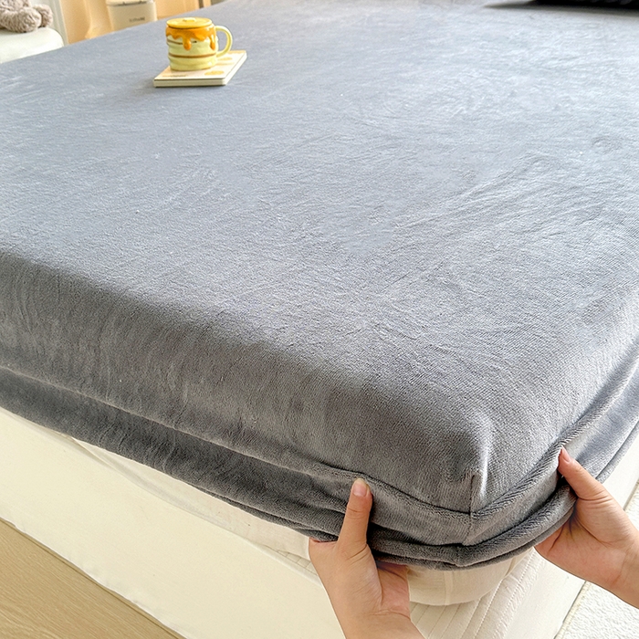 91家纺网 家纺一手货源 找家纺 家贝爱 2024新款加厚保暖牛奶绒床笠 纯色灰