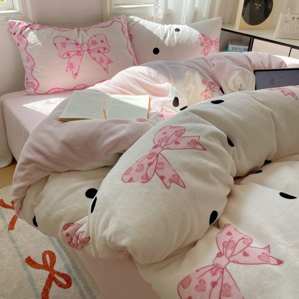 91家纺网 家纺一手货源 找家纺 （总）2024新款INS混搭版卡通牛奶绒四件套