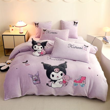 91家纺网 家纺一手货源 找家纺 （总）绒棉世家 2025新款正版带标三丽欧-库洛米牛奶绒贴布绣四件套