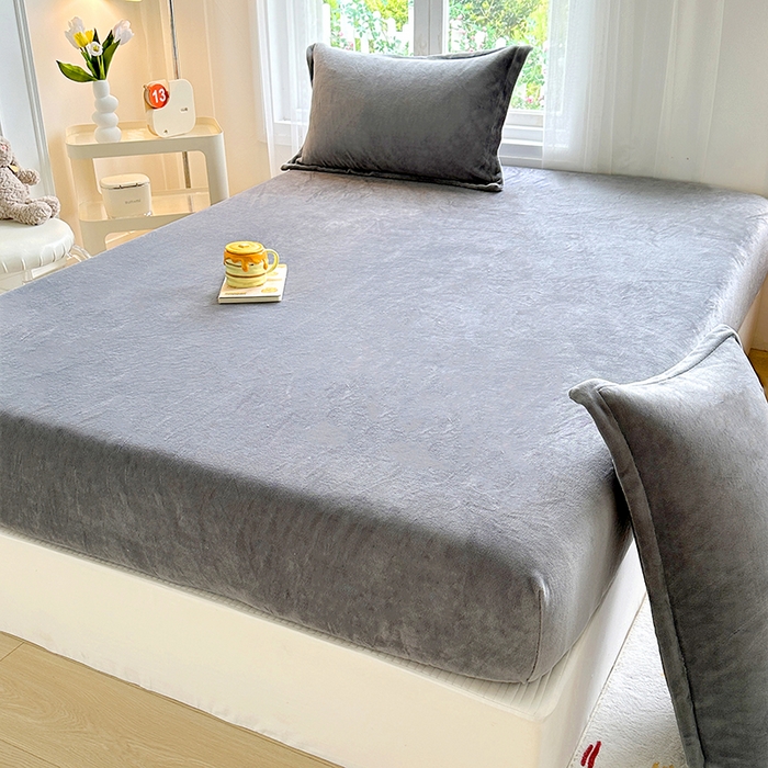 91家纺网 家纺一手货源 找家纺 家贝爱 2024新款加厚保暖牛奶绒床笠 纯色灰