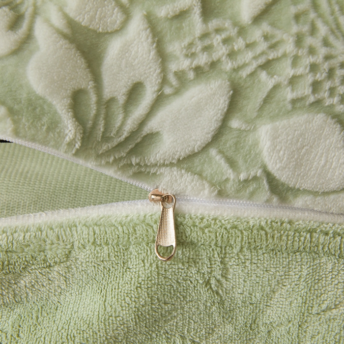 91家纺网 家纺一手货源 找家纺 全季家居 2024新款A类高克重5D立体浮雕宽边牛奶绒加厚保暖被套单件 百合绿