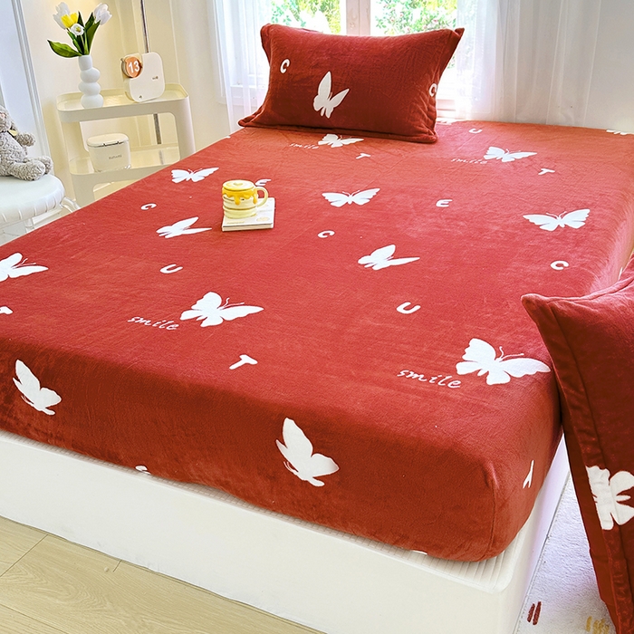 91家纺网 家纺一手货源 找家纺 家贝爱 2024新款加厚保暖牛奶绒床笠 蝶舞之恋