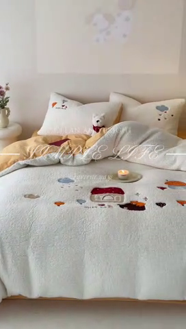 91家纺网 家纺一手货源 找家纺 如一 2024新款羊羔绒牛奶绒毛巾绣四件套 温馨小屋-白