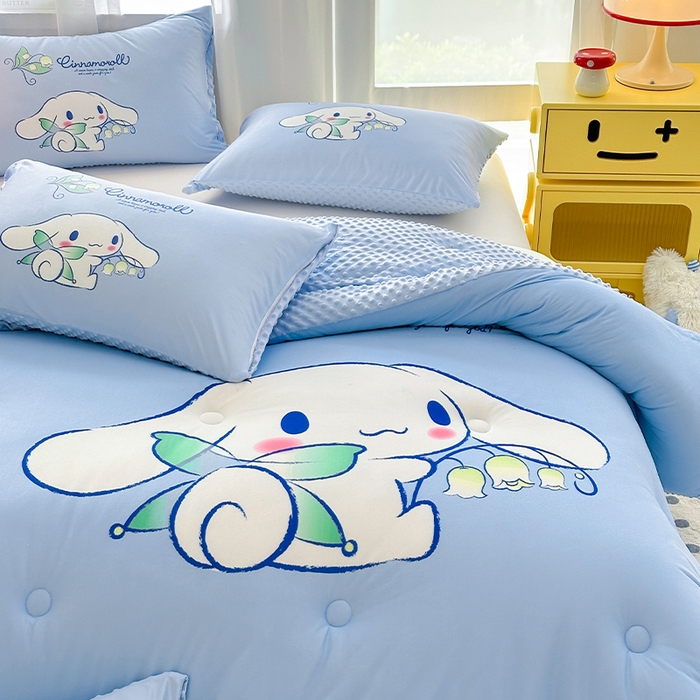 91家纺网 家纺一手货源 找家纺 ds生活馆 2025新款三丽鸥大版印花豆豆被春秋被冬被 蓝色玉桂狗