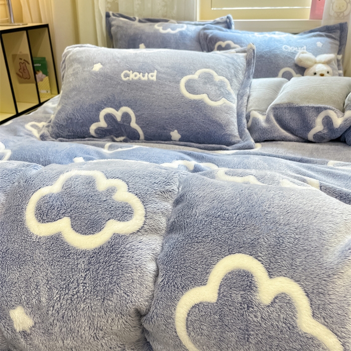 91家纺网 家纺一手货源 找家纺 川悦生活 2024新款雪花绒印花单被套系列-夜景 奶味云朵