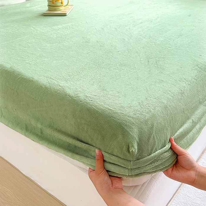 91家纺网 家纺一手货源 找家纺 家贝爱 2024新款加厚保暖牛奶绒床笠 纯色抹茶绿