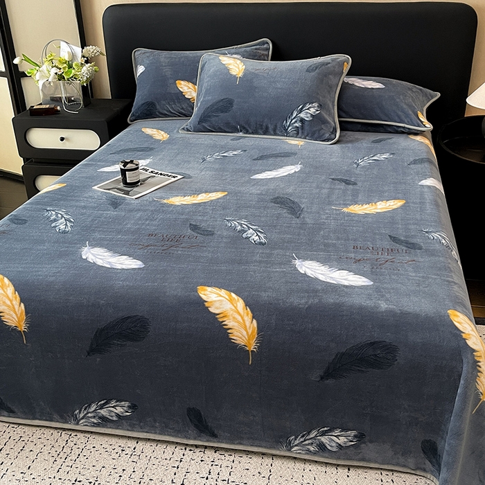 91家纺网 家纺一手货源 找家纺 全季家居 2024新款A类纯色印花高克重加厚保暖包边牛奶绒床单单件 羽毛