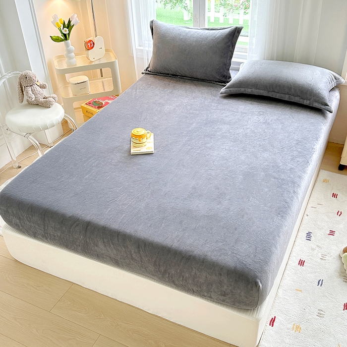 91家纺网 家纺一手货源 找家纺 家贝爱 2024新款加厚保暖牛奶绒床笠 纯色灰