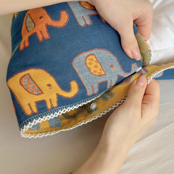 91家纺网 家纺一手货源 找家纺 朴尔家纺-毛巾被 2024新款防滑半包可调节暗扣魔术全棉三层纱布枕巾 多彩小象-蓝黄53*110cm/对