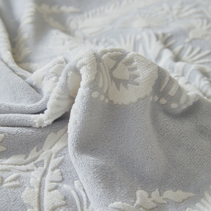 91家纺网 家纺一手货源 找家纺 全季家居 2024新款A类高克重5D立体浮雕宽边牛奶绒加厚保暖被套单件 芳草灰