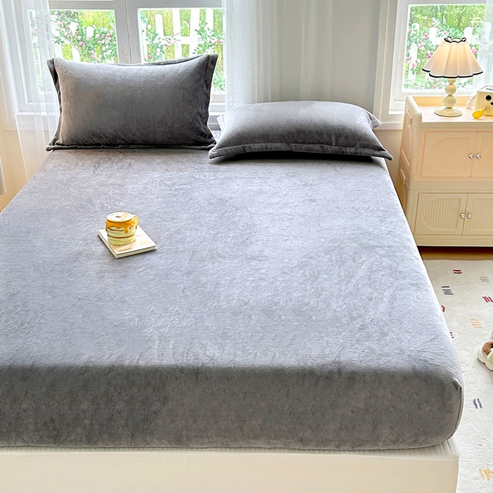 91家纺网 家纺一手货源 找家纺 家贝爱 2024新款加厚保暖牛奶绒床笠 纯色灰