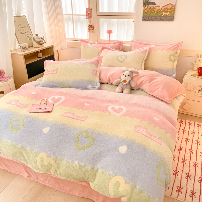 91家纺网 家纺一手货源 找家纺 川悦生活 2024新款雪花绒印花单被套系列-自然光 彩虹爱语粉