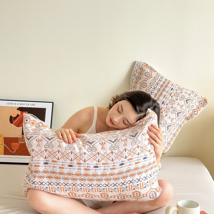 91家纺网 家纺一手货源 找家纺 朴尔家纺-毛巾被 2024新款防滑半包可调节暗扣魔术全棉三层纱布枕巾 玛雅岩纹-蓝白53*110cm/对