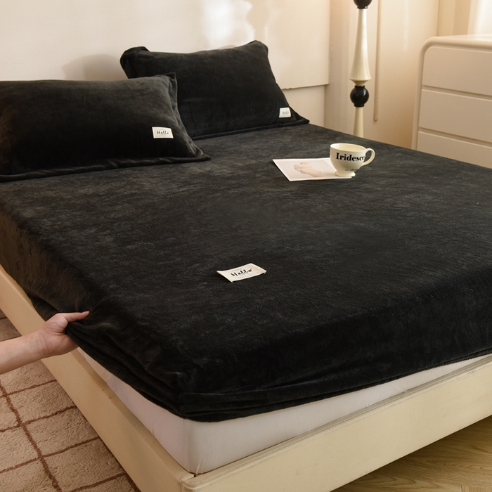 91家纺网 家纺一手货源 找家纺 857 2024新款纯色保暖高克重牛奶绒床笠 床笠-炭黑色