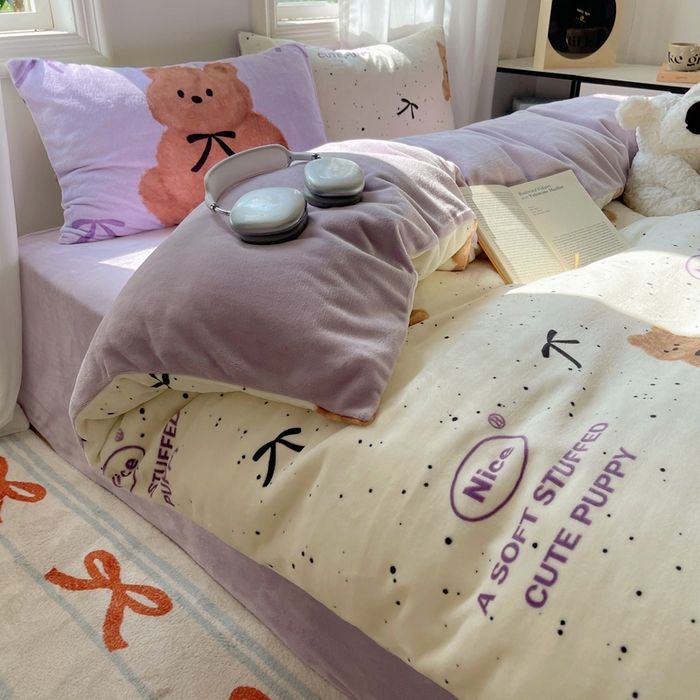 91家纺网 家纺一手货源 找家纺 2024新款INS混搭版卡通牛奶绒四件套 可可小熊