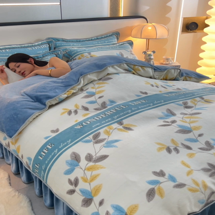 91家纺网 家纺一手货源 找家纺 富之航 2024新款8-9斤高克重印花牛奶绒四件套保暖绒套件直播爆款秋水伊人