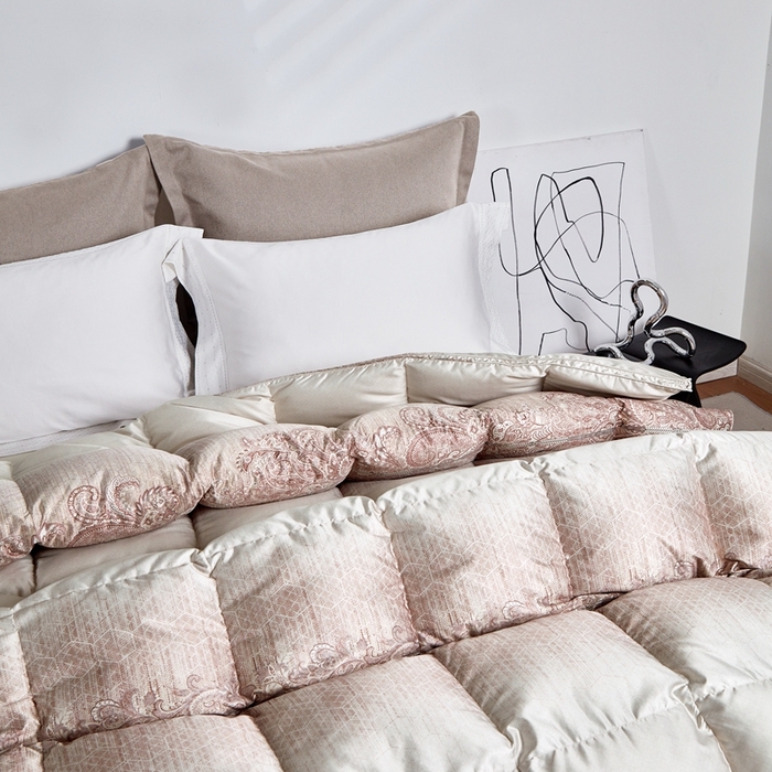 91家纺网 家纺一手货源 找家纺 御眠纺羽绒被壳 2024新品高端糯糯棉印花羽绒被鹅绒被冬被春秋 沐浴奶白