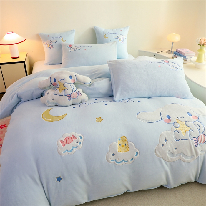 91家纺网 家纺一手货源 找家纺 总 绒棉世家2025新款正版带标三丽欧-大耳狗牛奶绒贴布绣四件套